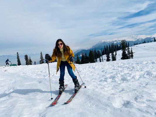 Experience: Srinagar, Pahalgam, Gulmarg, and Sonmarg Honeymoon Tour